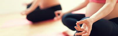 profesor de Yoga para embarazadas